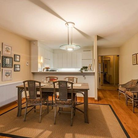Huswell - Authentic Apartment With Terraces And Parking Knokke-Heist Bagian luar foto