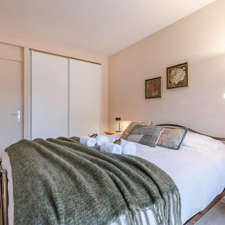 Huswell - Authentic Apartment With Terraces And Parking Knokke-Heist Bagian luar foto