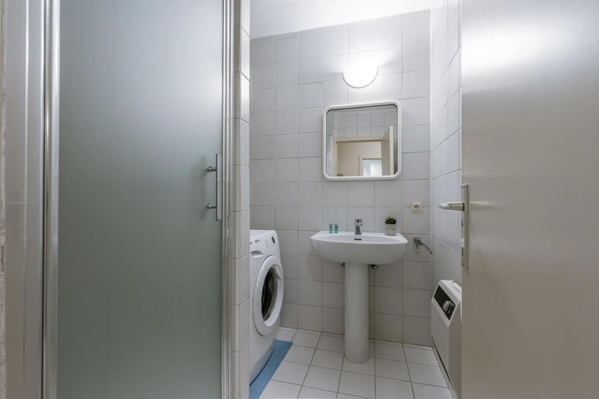 Huswell - Authentic Apartment With Terraces And Parking Knokke-Heist Bagian luar foto