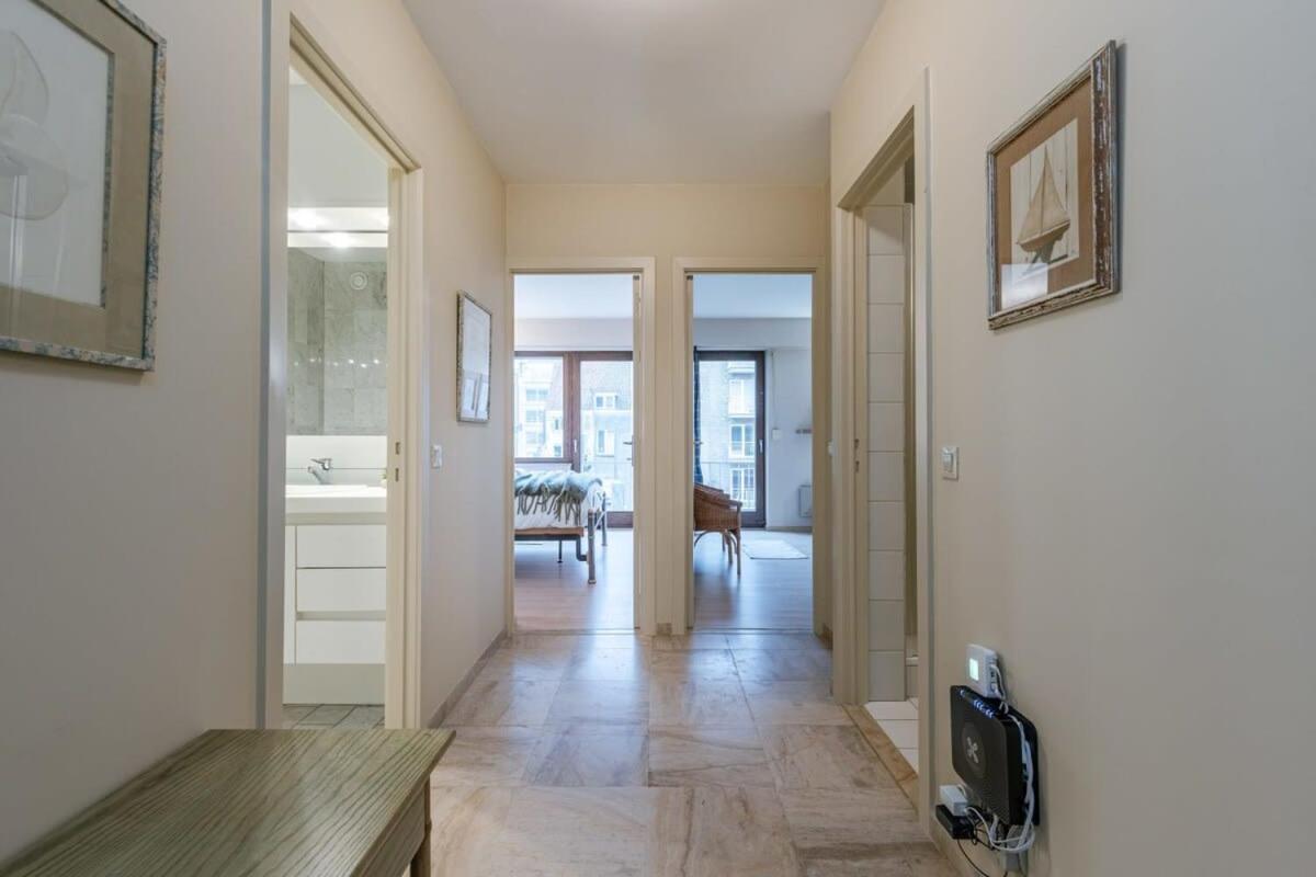 Huswell - Authentic Apartment With Terraces And Parking Knokke-Heist Bagian luar foto