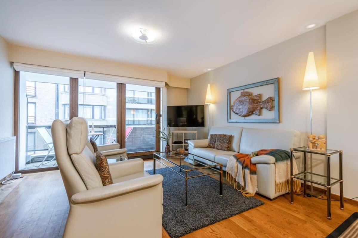 Huswell - Authentic Apartment With Terraces And Parking Knokke-Heist Bagian luar foto